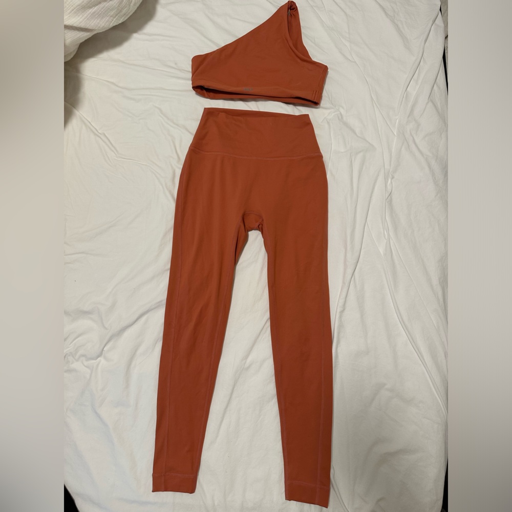 Set active 2 piece set